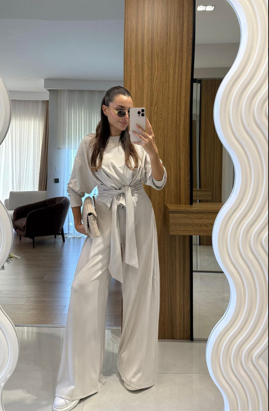 Oysho Model Tie Design Suit