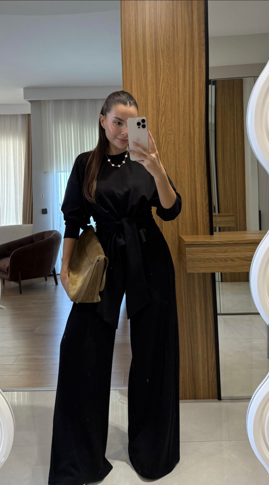 Oysho Model Tie Design Suit